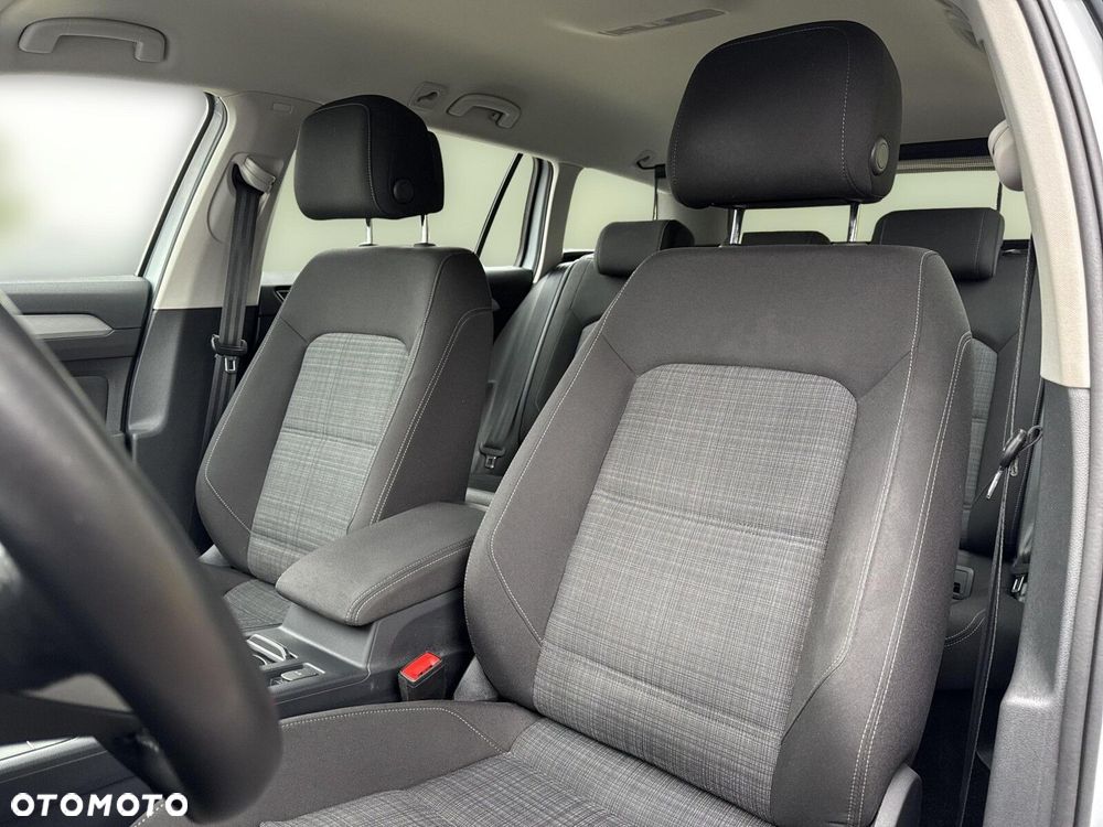 Volkswagen Passat 2.0 TDI EVO Business - 11