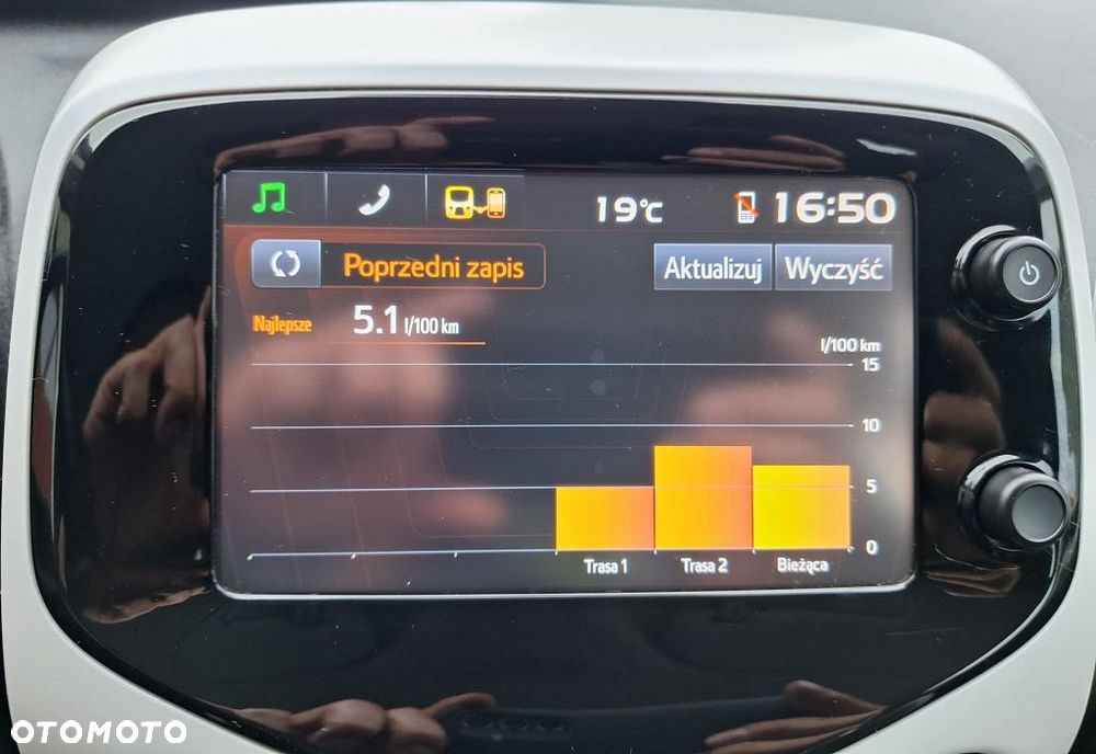 Toyota Aygo x-play - 16