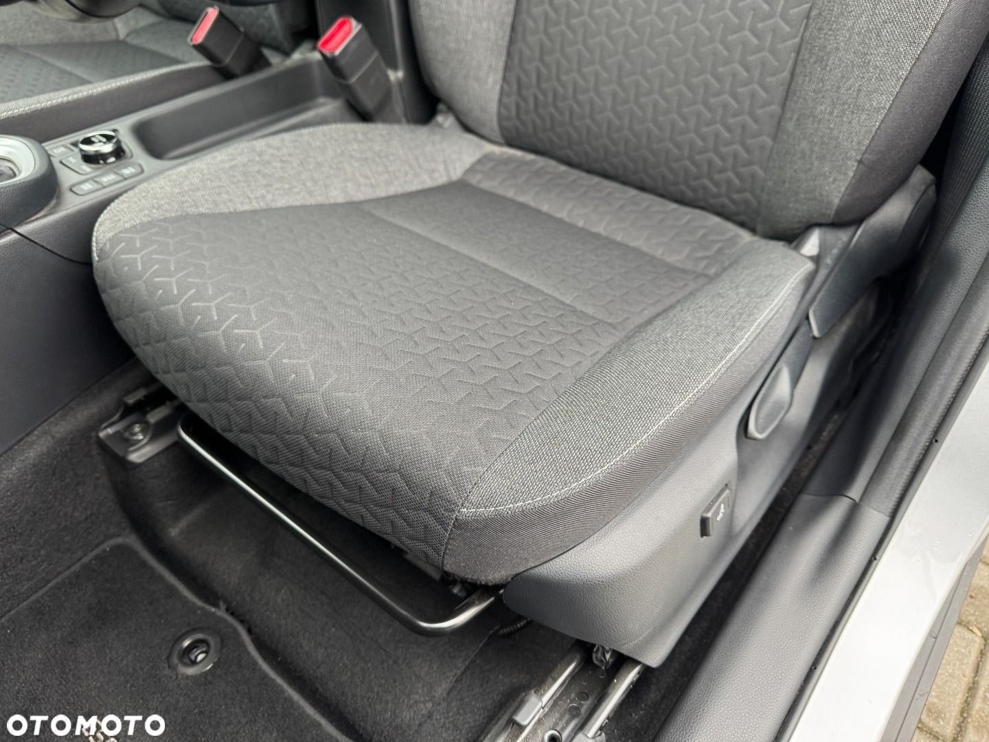 Toyota Yaris Cross - 19