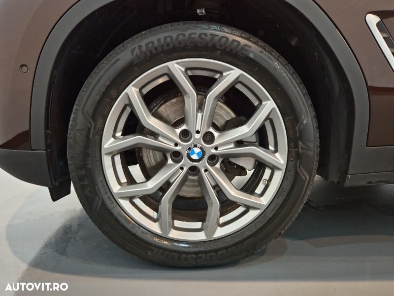 BMW X3 xDrive20i AT Luxury Line - 6