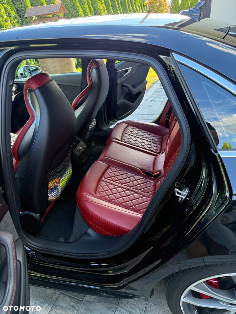 Audi S4 Limousine - 13