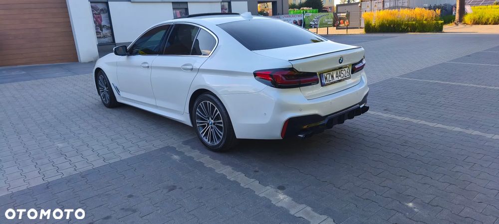 BMW Seria 5 530i Sport Line - 25