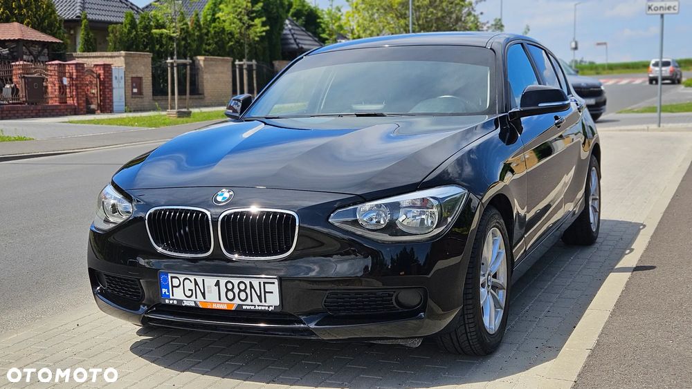 BMW Seria 1 114i Sport Line - 2