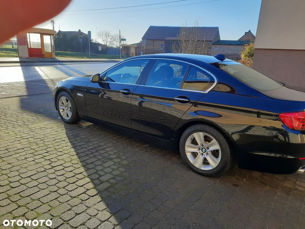 BMW Seria 5 528i - 13