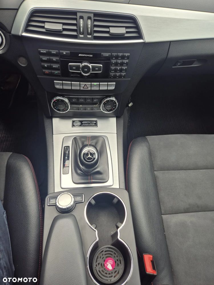 Mercedes-Benz Klasa C 350 (BlueEFFICIENCY) 7G-TRONIC Avantgarde - 15