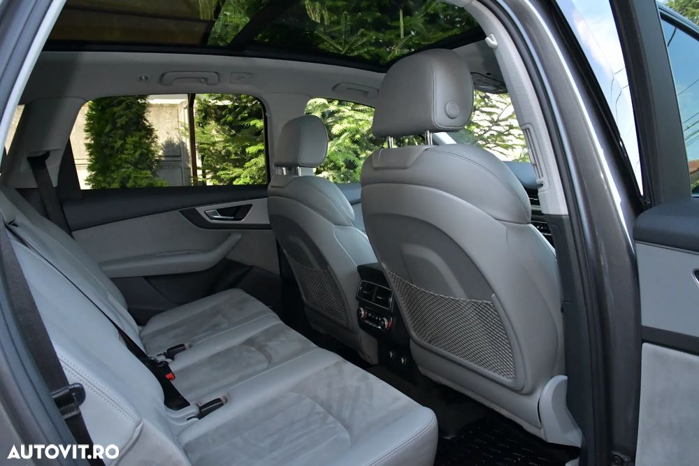 Audi Q7 50 TDI quattro Tiptronic MHEV S Line - 12