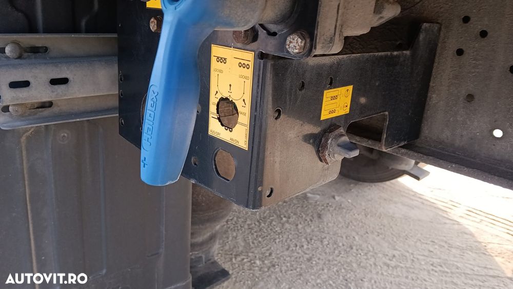 Schmitz Cargobull SCB S3T - 13