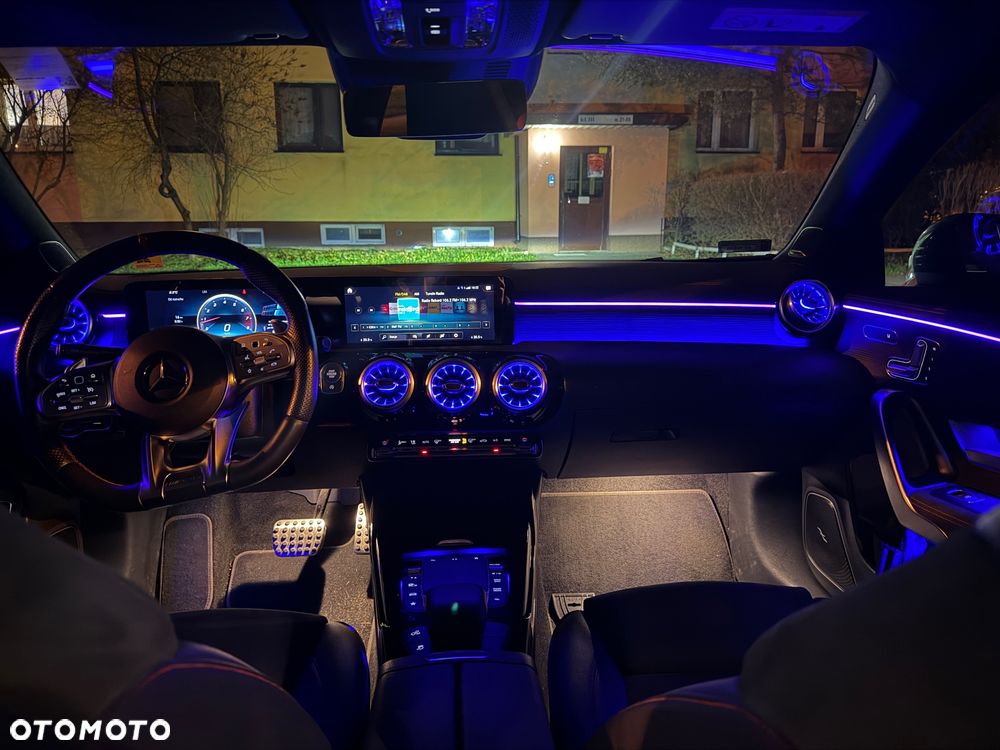 Mercedes-Benz CLA - 9