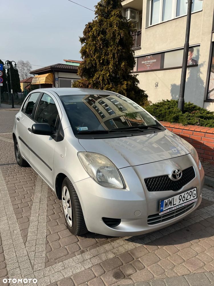 Toyota Yaris 1.3 Luna - 1