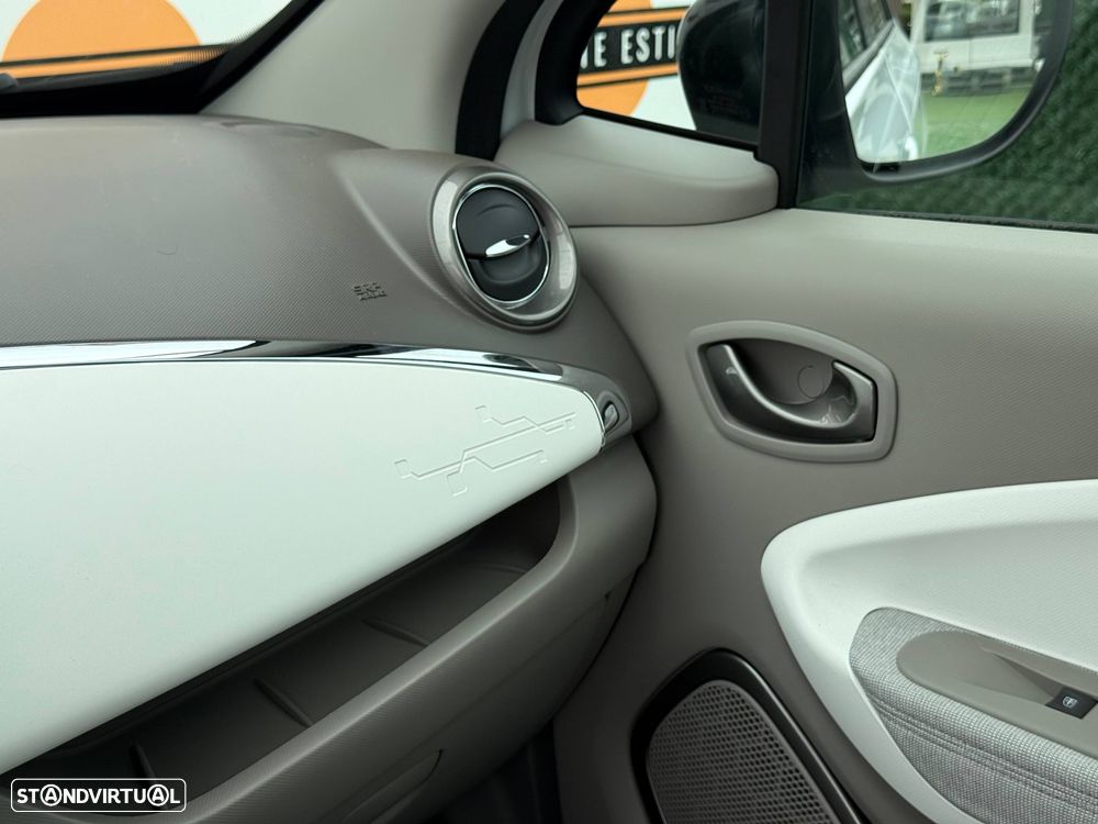 Renault Zoe (c/ Bateria) 41 kwh Intens - 23