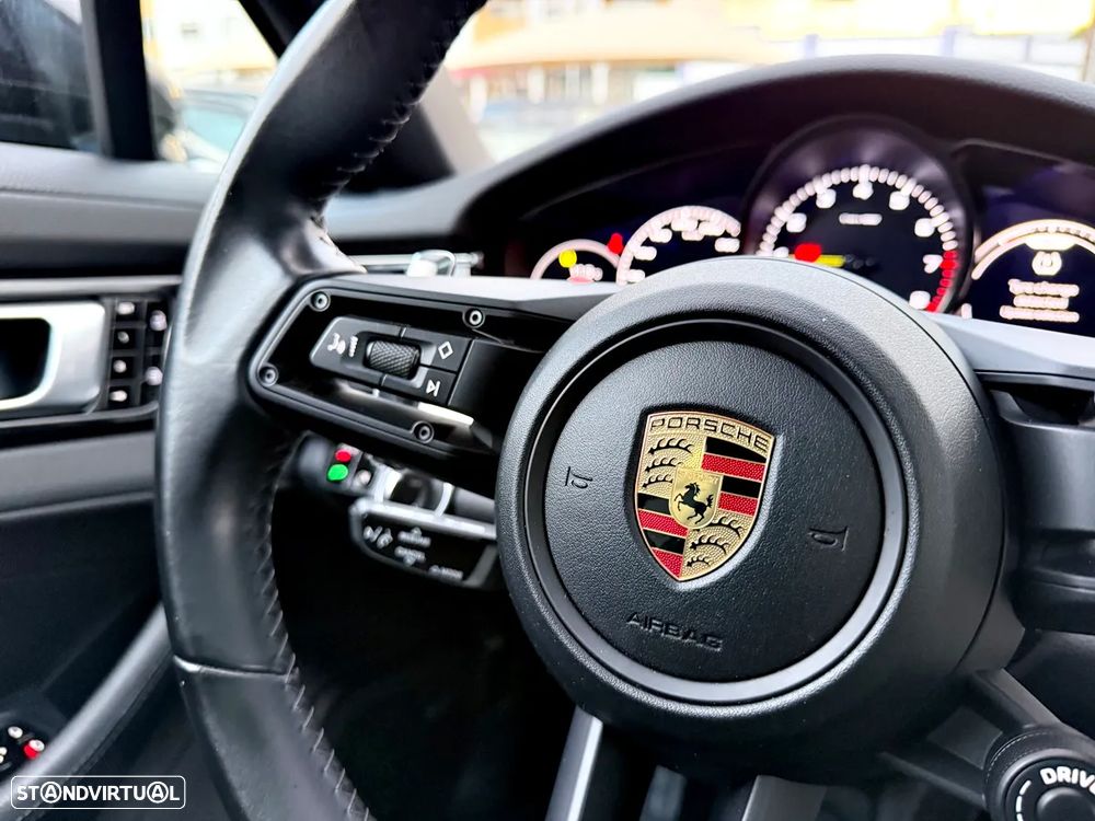 Porsche Panamera 4 E-Hybrid - 13