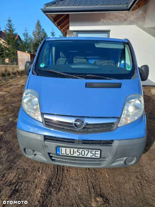 Opel Vivaro - 1