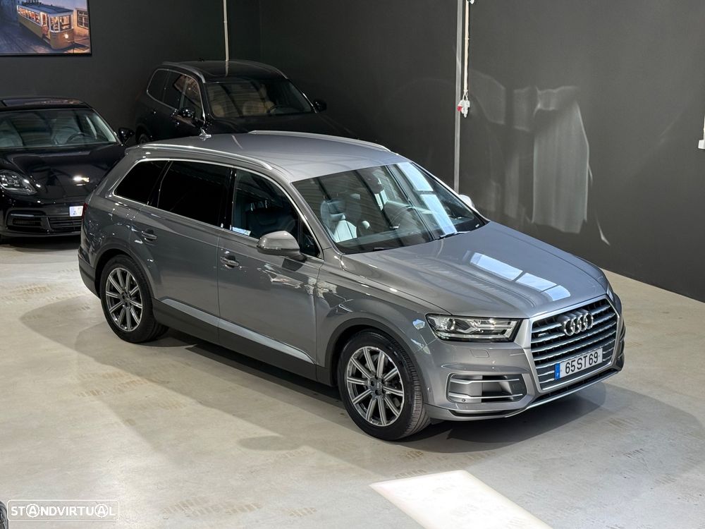 Audi Q7 3.0 TDI quattro S-line Tiptronic 7L - 1