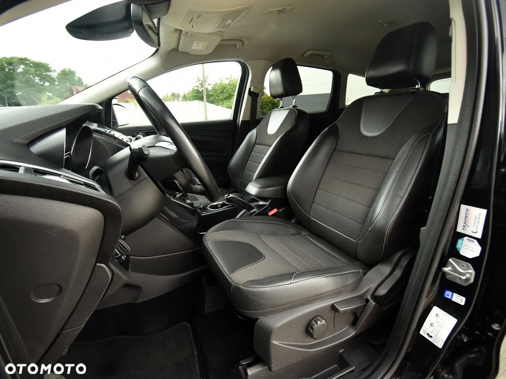 Ford Kuga - 24
