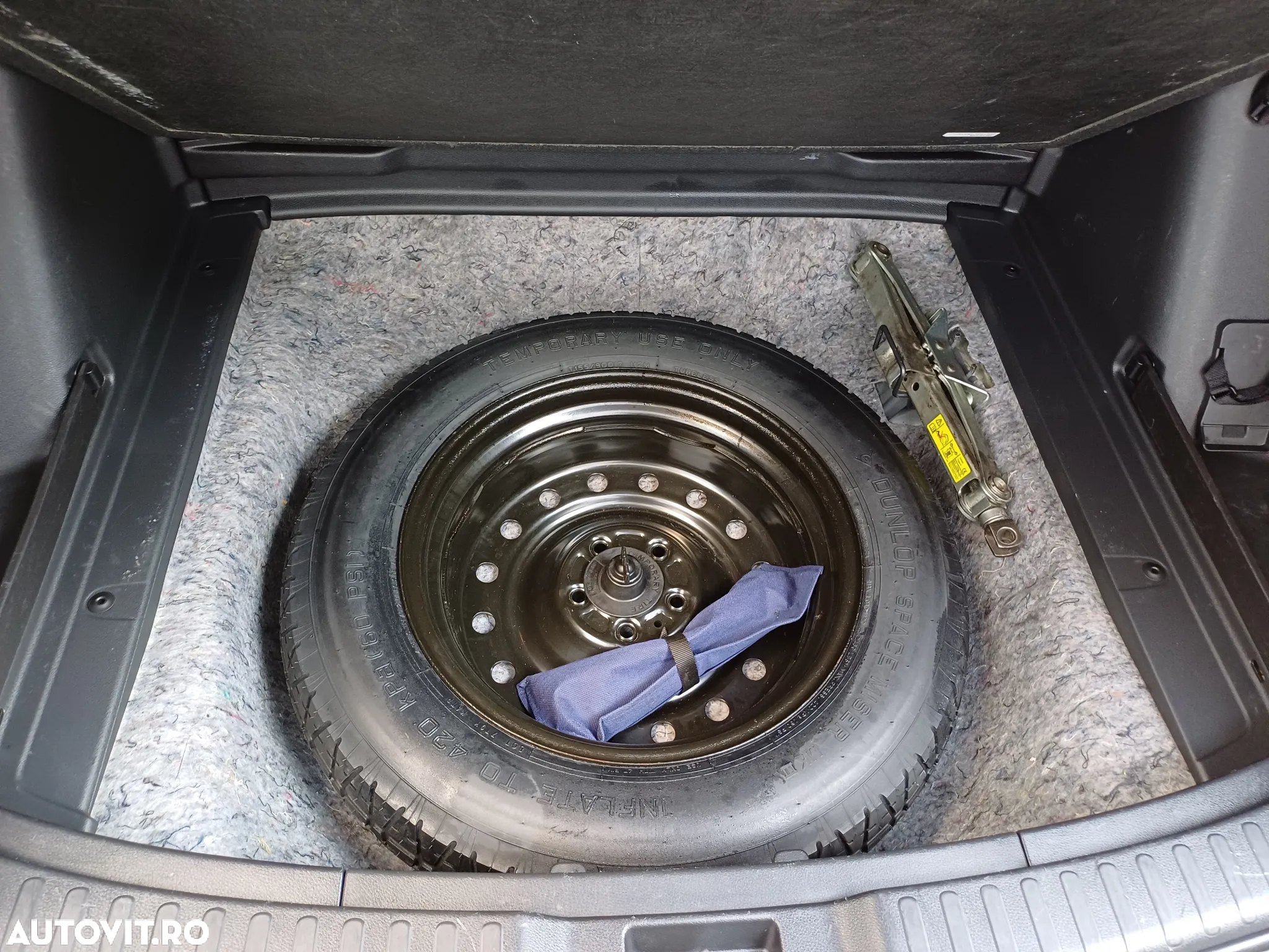 Honda CR-V 1.5 VTEC Turbo 4WD CVT Executive - 8