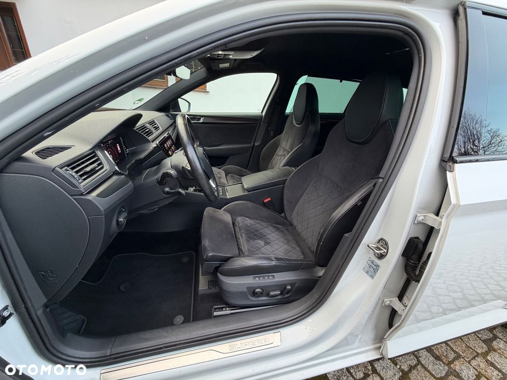 Skoda Superb 1.4 TSI Plug-In Hybrid Sportline DSG - 26