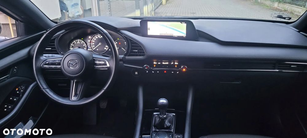 Mazda 3 - 10