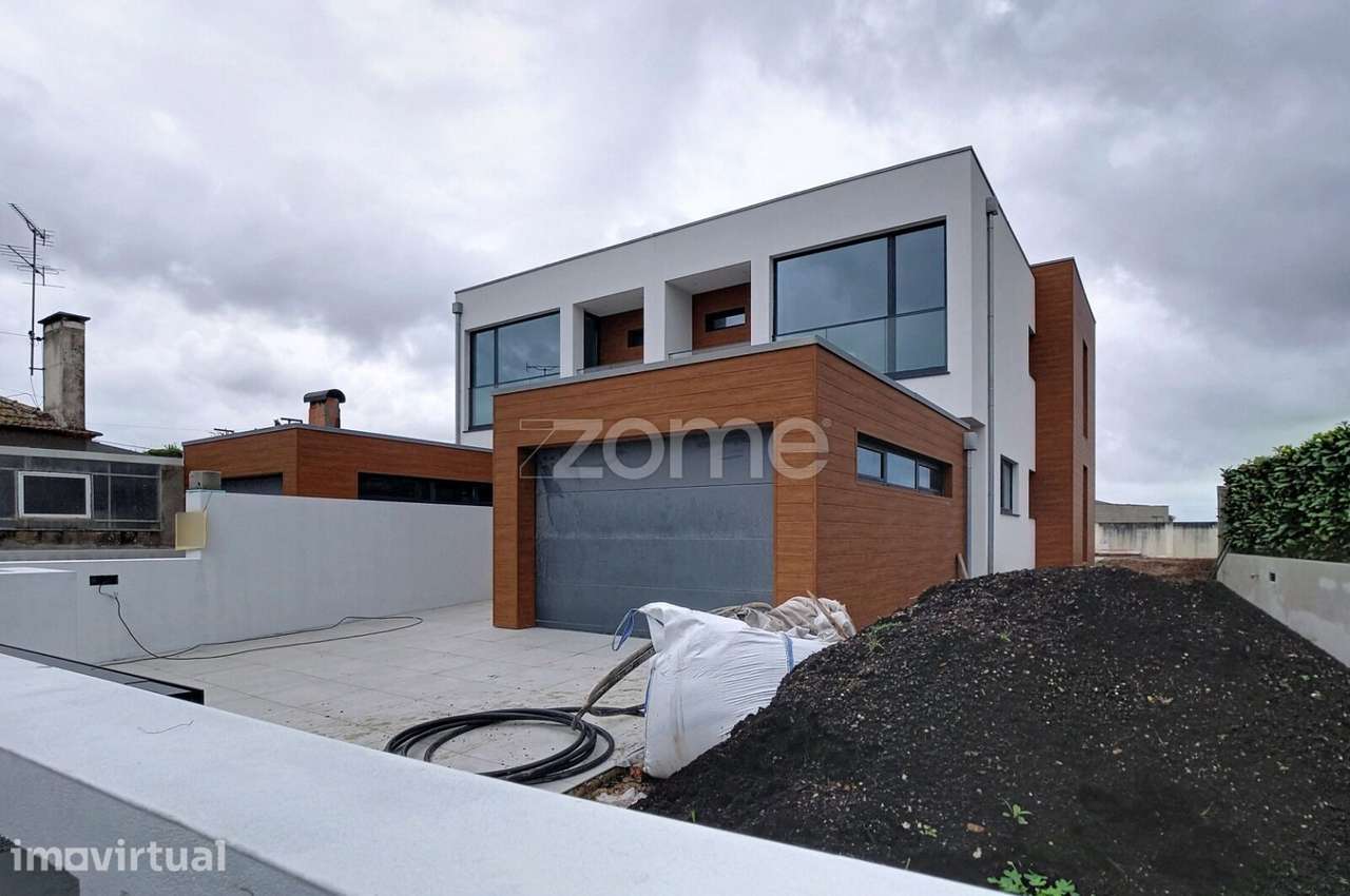 Moradia T4 nova em Aradas, Aveiro - Grande imagem: 3/32