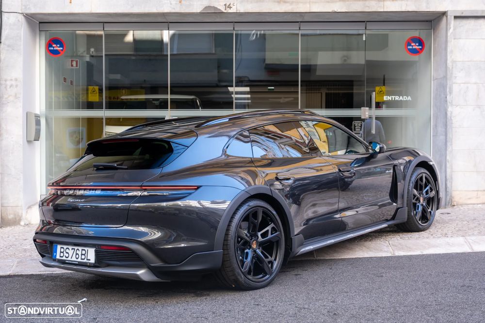 Porsche Taycan Cross Turismo 4 - 57