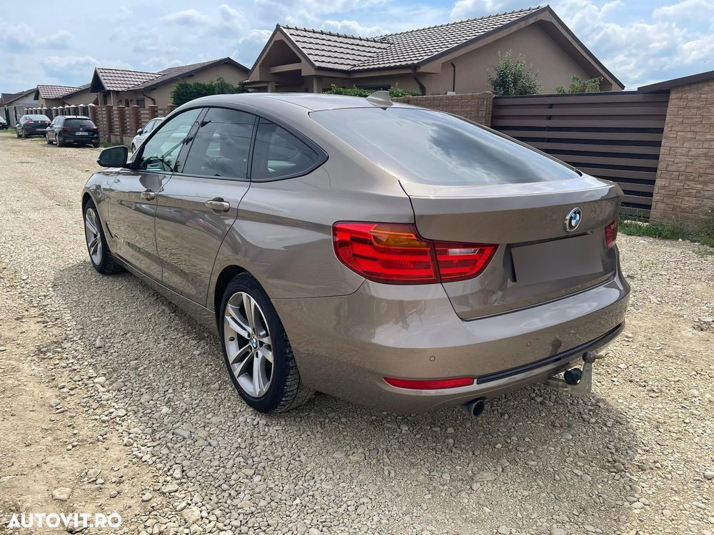 BMW Seria 3 320d xDrive Sport Line - 4