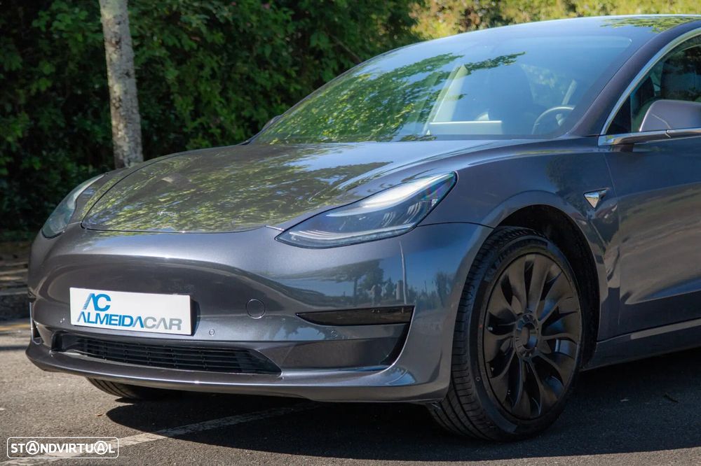 Tesla Model 3 Standard Range Plus RWD - 4