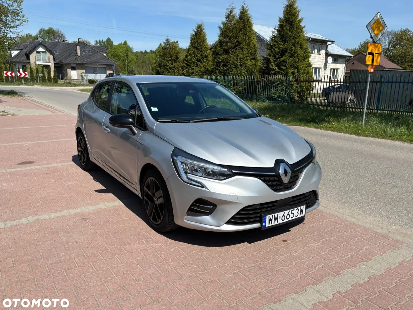 Renault Clio 1.0 TCe Intens - 4