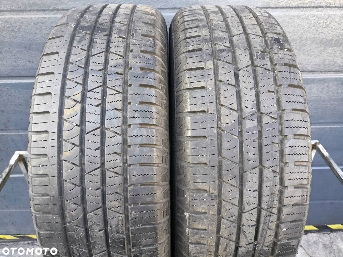 215/65R16 Continental CrosscContact LX para opon lato 6,2mm - 1