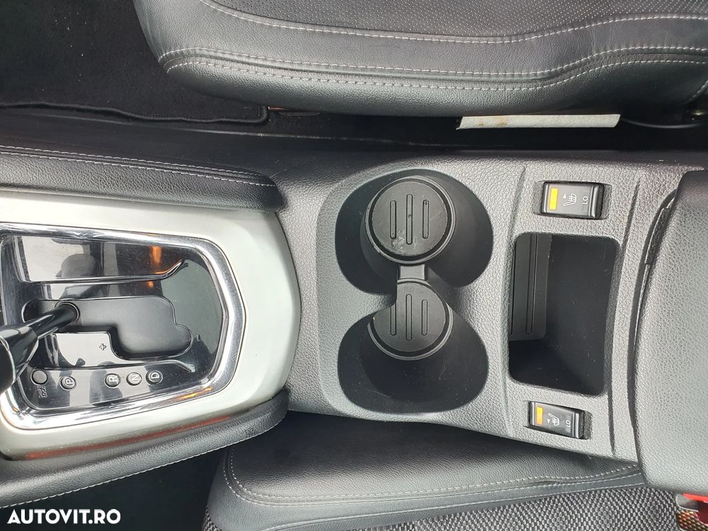 Nissan Qashqai 1.6 DCI Xtronic TEKNA - 16