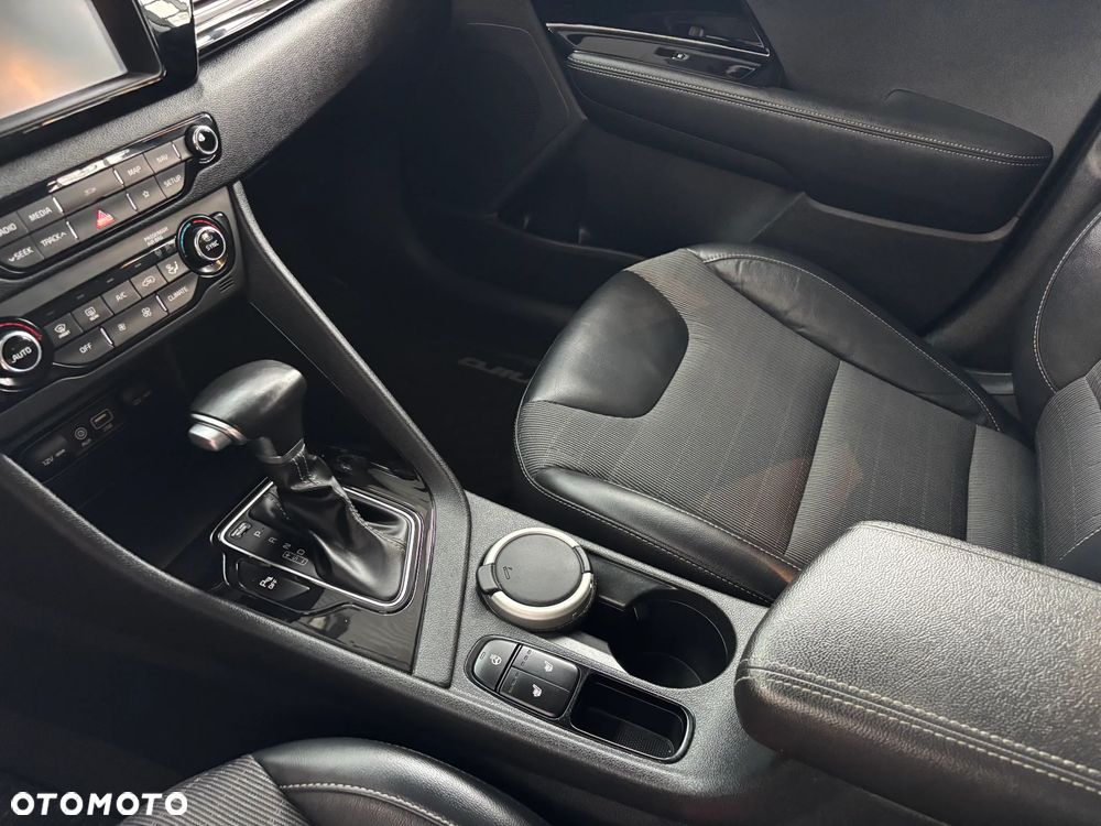 Kia Niro 1.6 GDI Hybrid L - 9