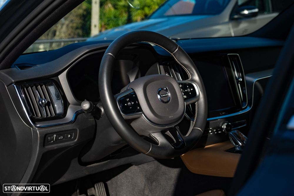 Volvo V60 2.0 T8 AWD TE Inscription - 23