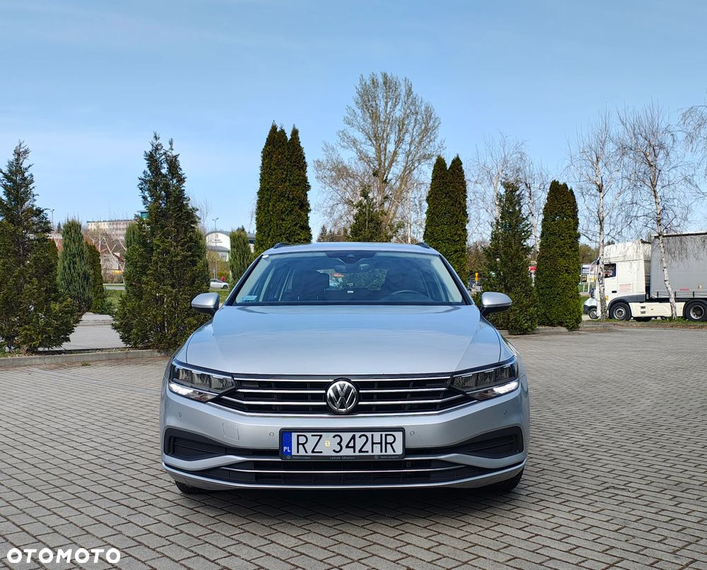 Volkswagen Passat 2.0 TDI Business DSG - 7