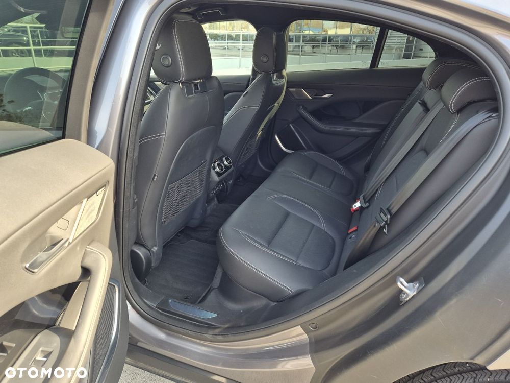 Jaguar I-Pace EV400 AWD HSE - 9