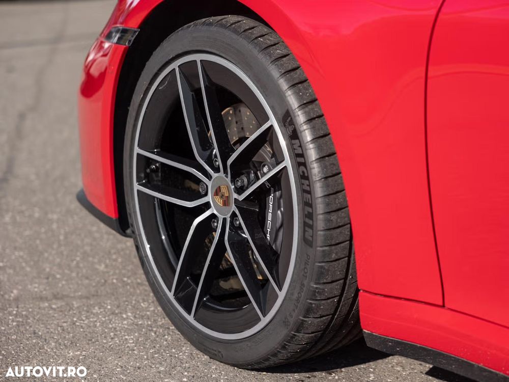 Porsche 911 Carrera PDK - 24