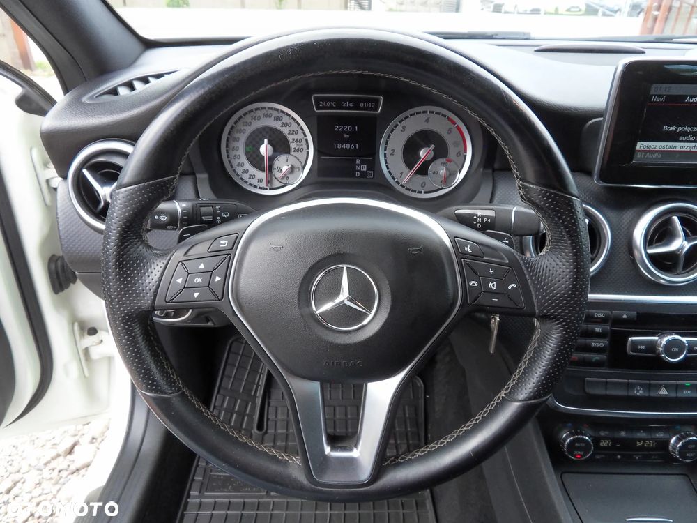 Mercedes-Benz Klasa A 200 CDI (BlueEFFICIENCY) 7G-DCT Urban - 13