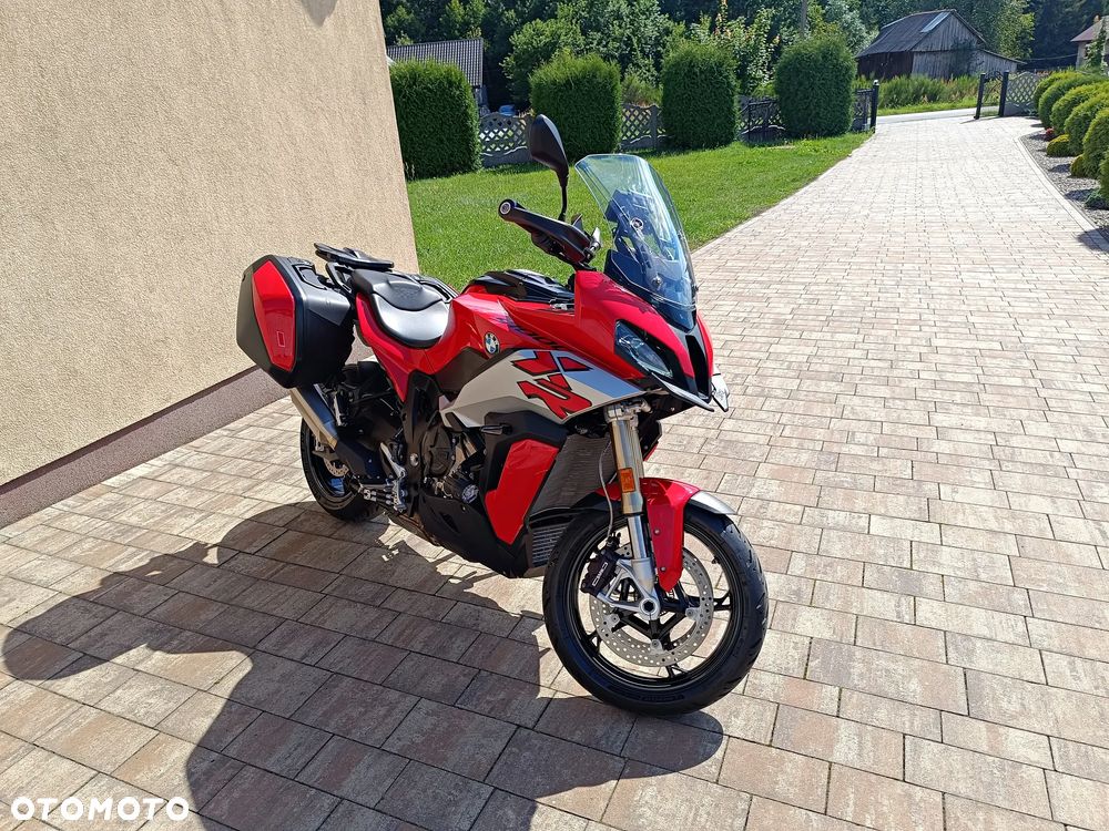BMW XR - 1