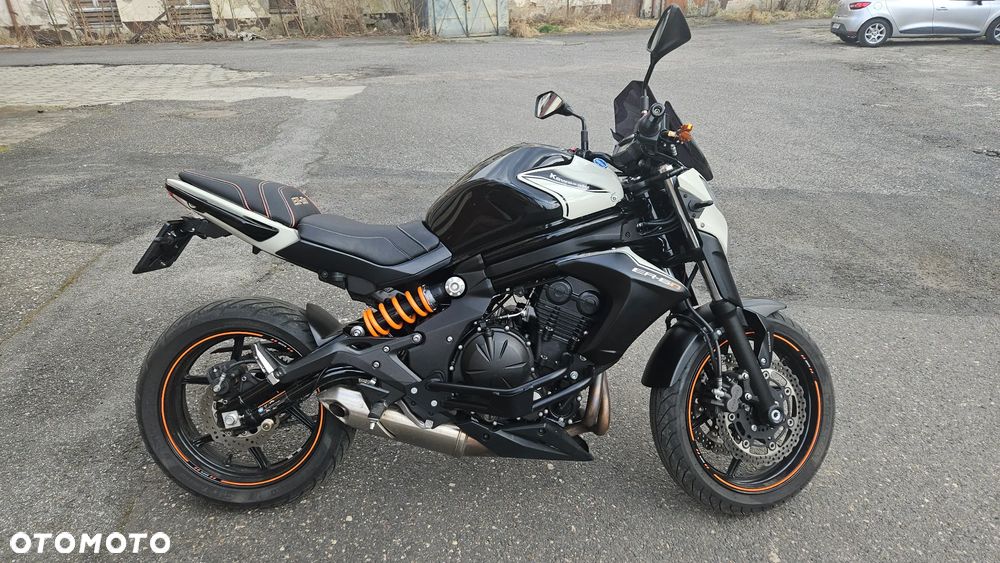 Kawasaki ER - 17