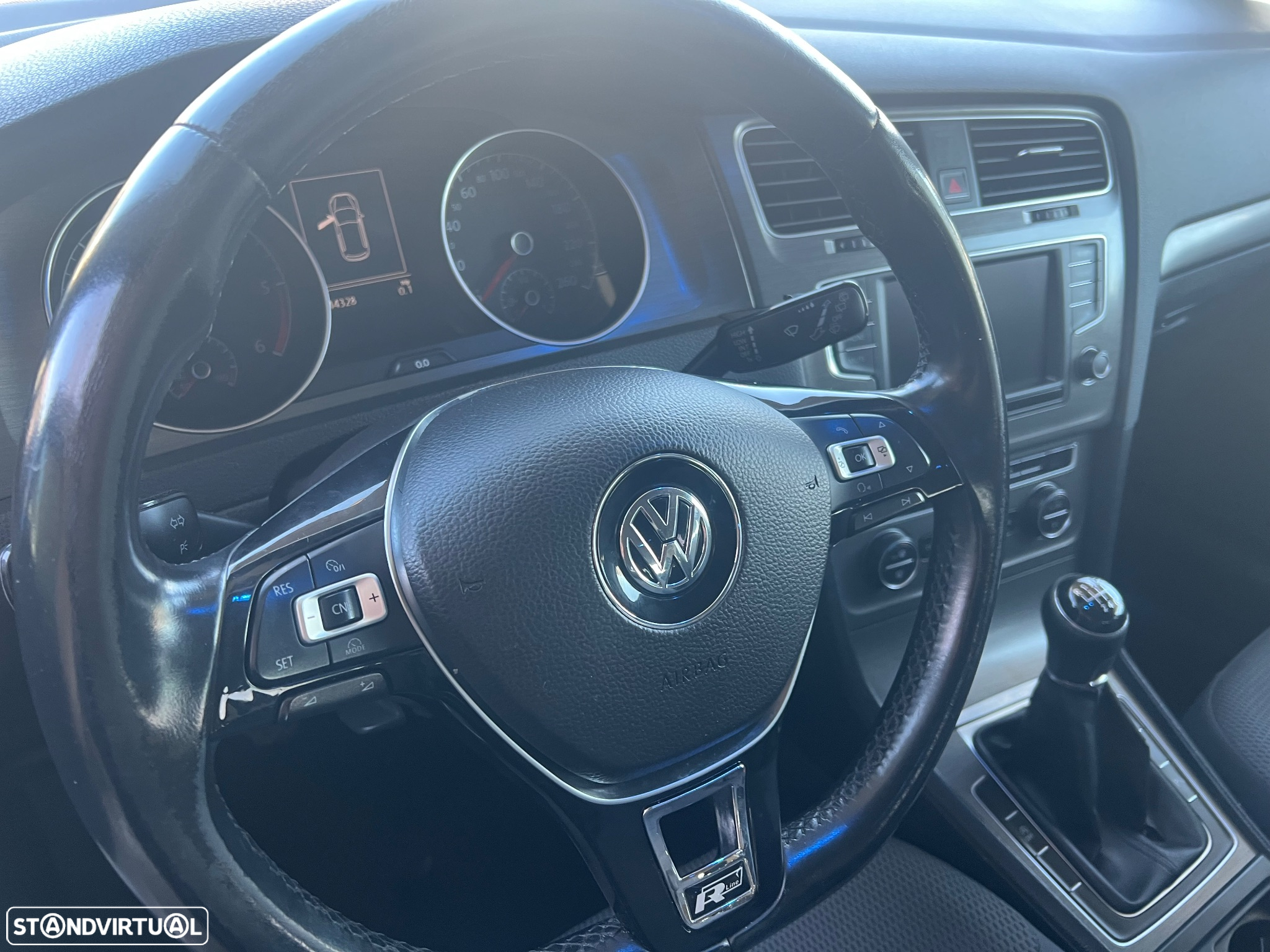 VW Golf 2.0 BlueTDI Highline - 7