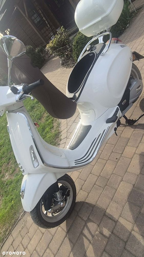 Piaggio Vespa - 3