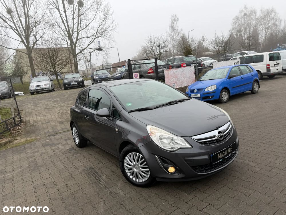 Opel Corsa 1.4 16V Cosmo - 18