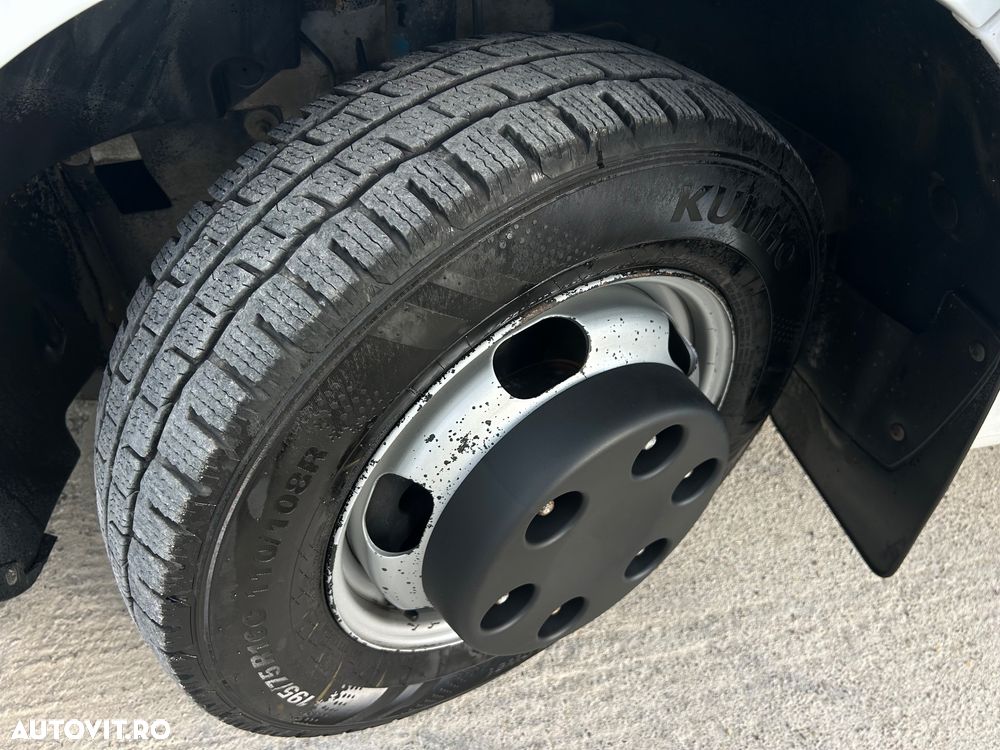 Renault Master BOX 8 EUROPALETI LIFT AXA DUBLA SPATE - 35