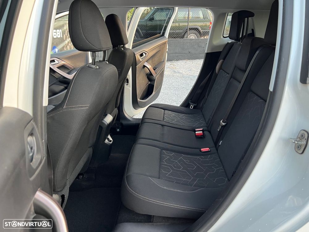 Peugeot 2008 1.2 PureTech GT Line - 13