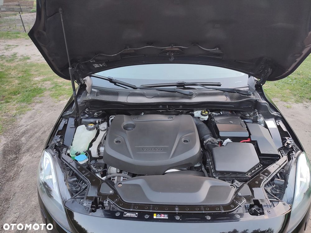 Volvo V40 D4 Drive-E Momentum - 28
