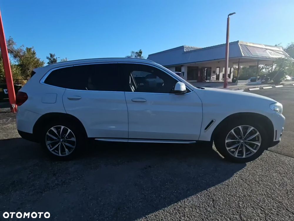 BMW X3 xDrive30i M Sport - 4
