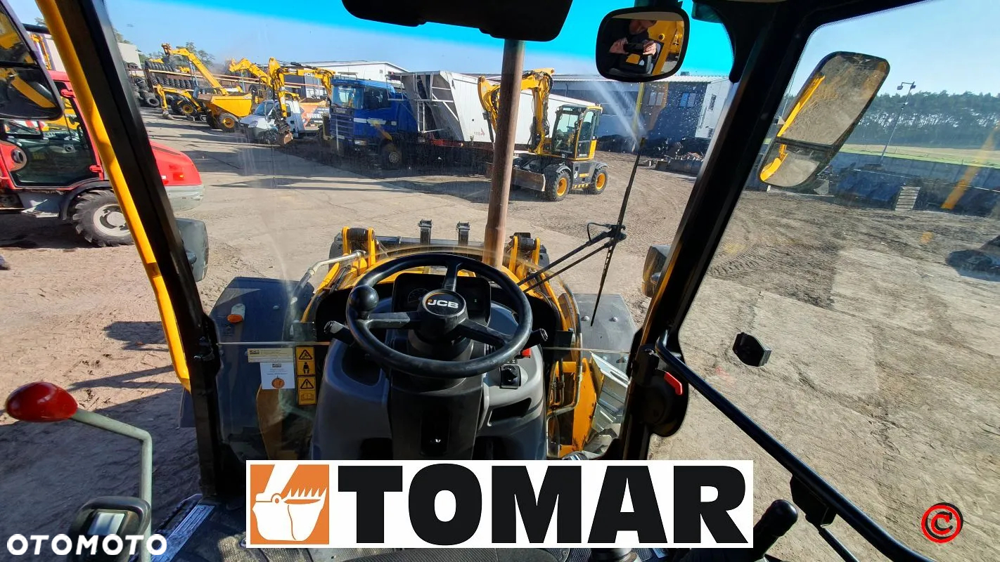 JCB JCB 4CX - 30
