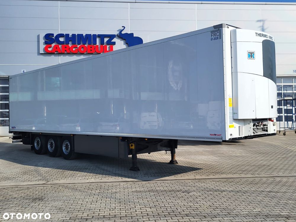 Schmitz Cargobull ThermoKing SLXi300; DOST; Uchwyty promowe, Paleciara - 3