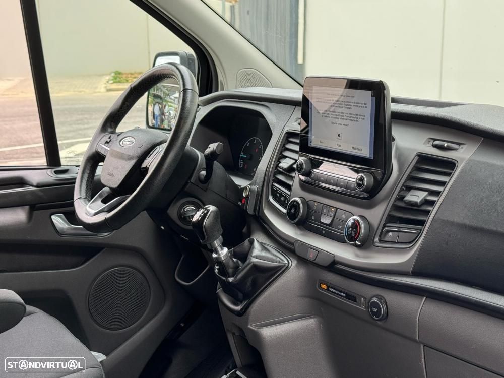 Ford Transit CUSTOM 2.0 TDCI - 19