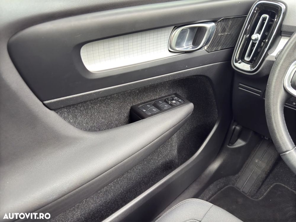 Volvo XC 40 T5 Recharge DKG Inscription Expression - 16