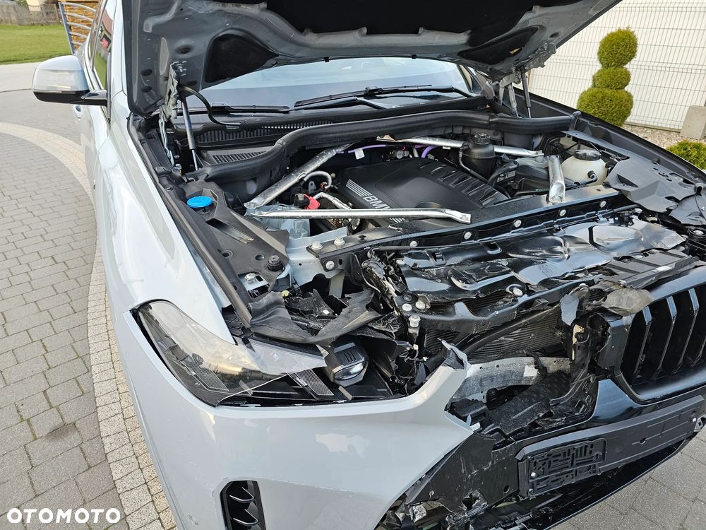 BMW X6 - 24