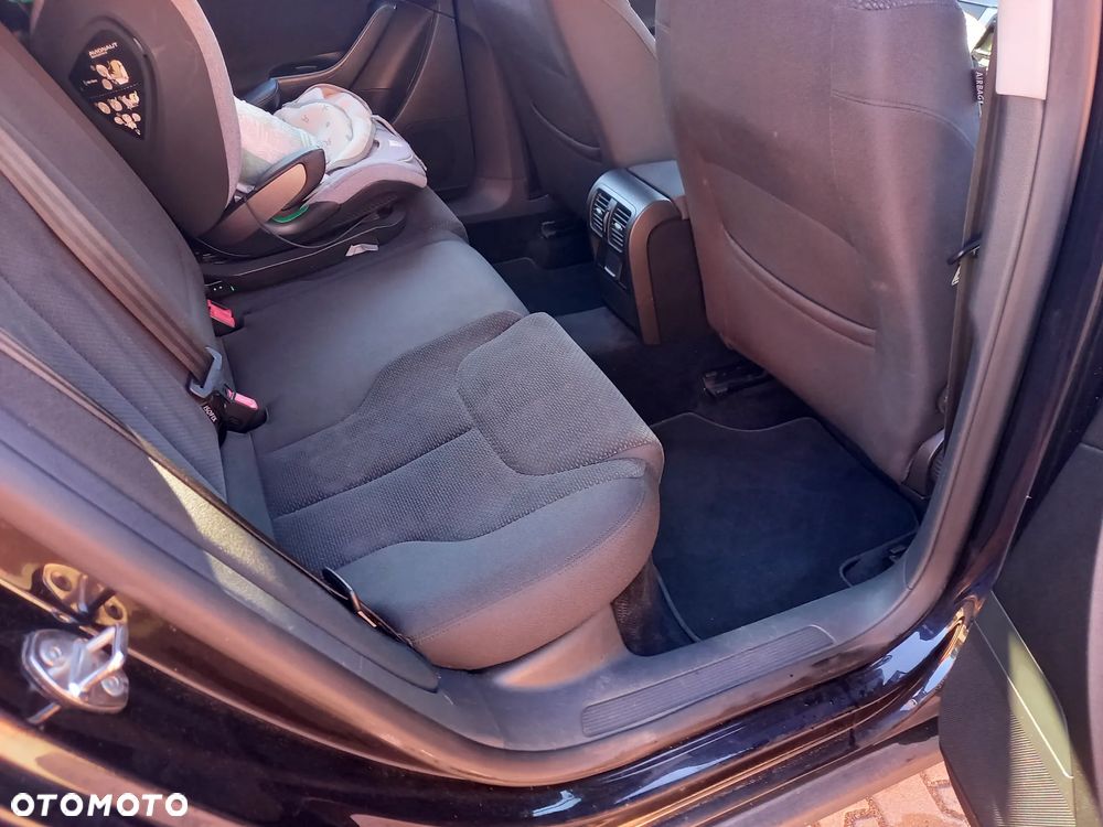 Volkswagen Passat 2.0 TDI DPF Comfortline - 12