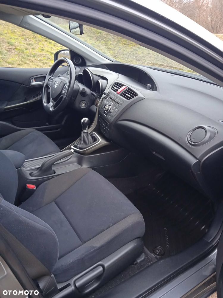 Honda Civic 1.8 Sport - 11